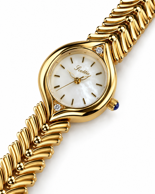 Scottie Arco almond-shaped case with crystals, close-up